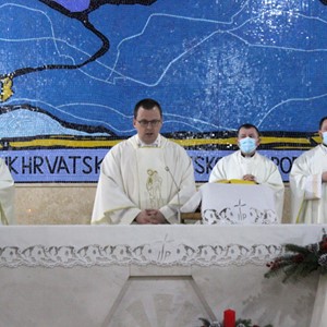 Počela Velika pobožnost sv. Josipu: Hodočasnici iz Hrvatske i Slovenije ujedinjeni u hodu svetom Josipu